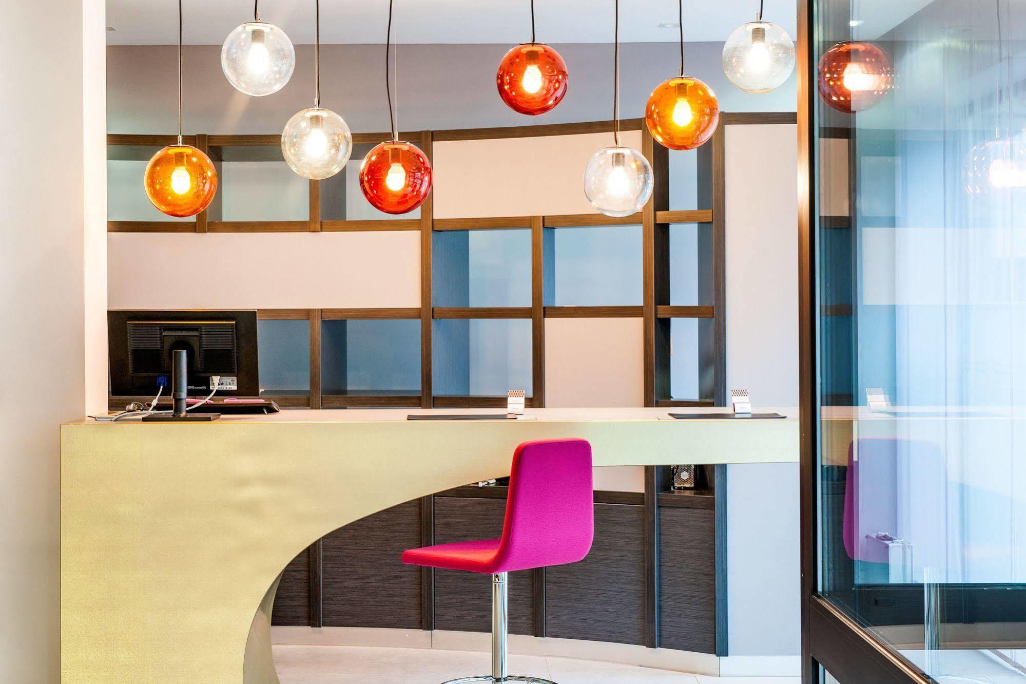 Mercure Hotel Duesseldorf Zentrum Экстерьер фото